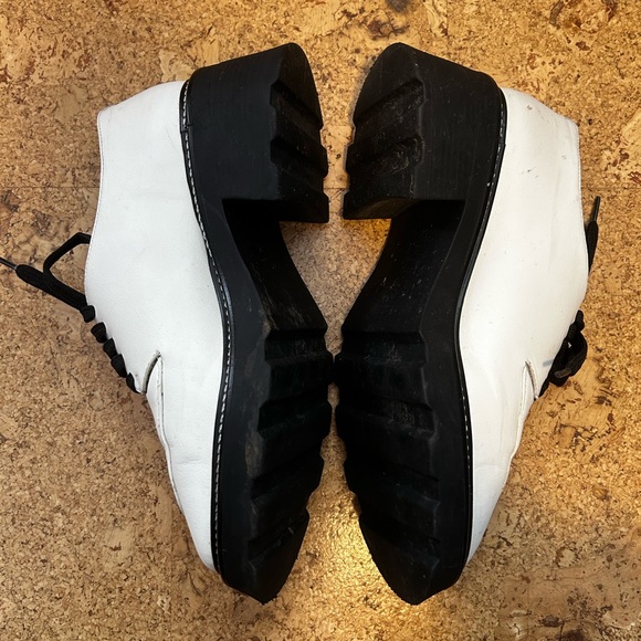 L’Intervalle Evelyn White Leather Shoes - Picture 2 of 7